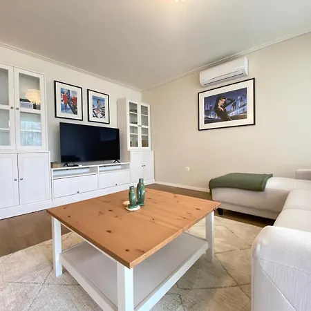 Апартаменты Cosy Inner Getaway 2 Bestern *