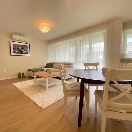Апартаменты Cosy Inner Getaway 2 Bestern Сегед